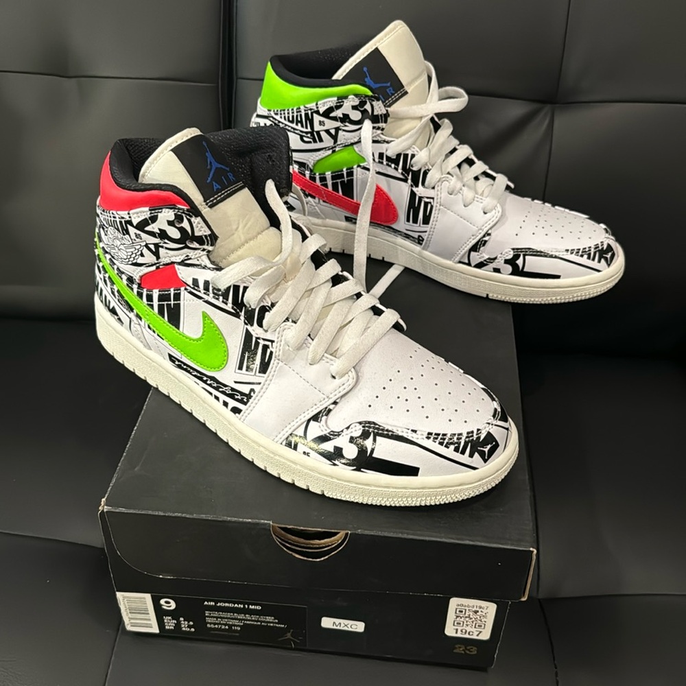 Air Jordan 1 Mid “Overprint Logos”